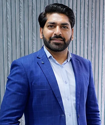 Tahir Rafique​